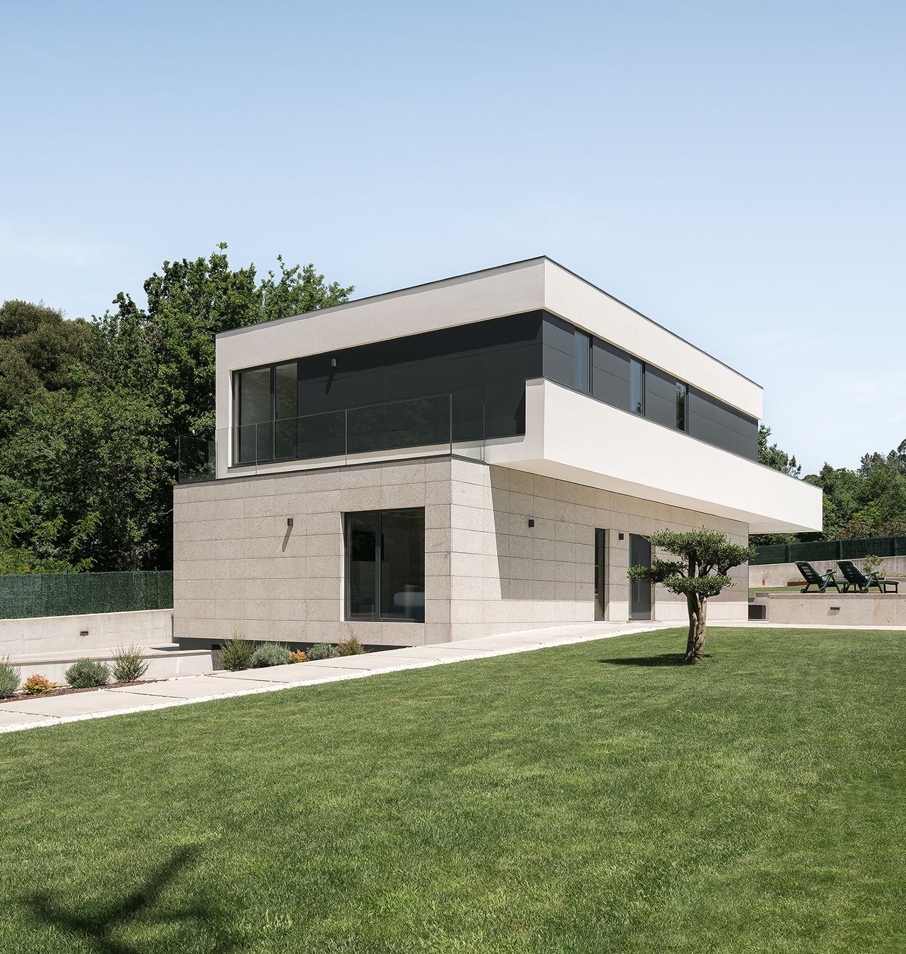 Urbanización Raíces (Ames)